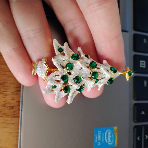 Sparkly Christmas Tree brooch - Picture 1 of 2